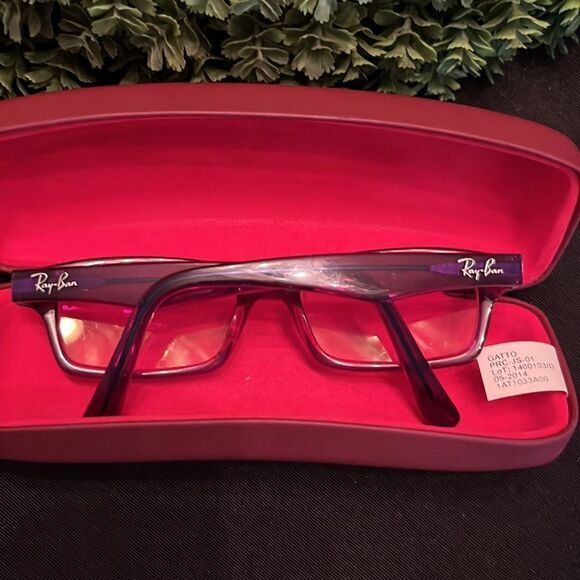 Ray Ban Kids Glasses Frame and Case Euc - Picture 4 of 12